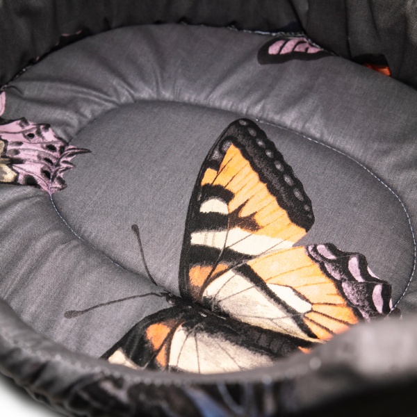 Лежанка овальная стеганая поролоновая хлопок БАБОЧКИ на сером 52*46*20см/DONBARON